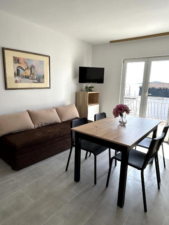 Apartments Ljubomir Rogoznica  Εξωτερικό φωτογραφία