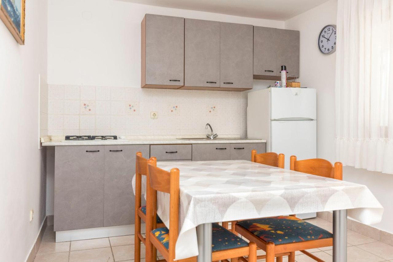 Apartments Ljubomir Rogoznica  Εξωτερικό φωτογραφία